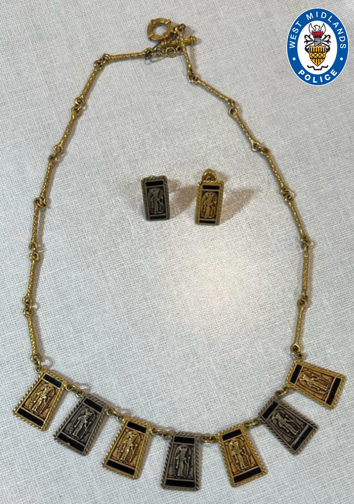 Gold necklace and earrings 